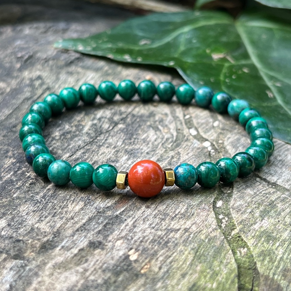 Dainty 6mm malachite bracelet‎ with red jasper